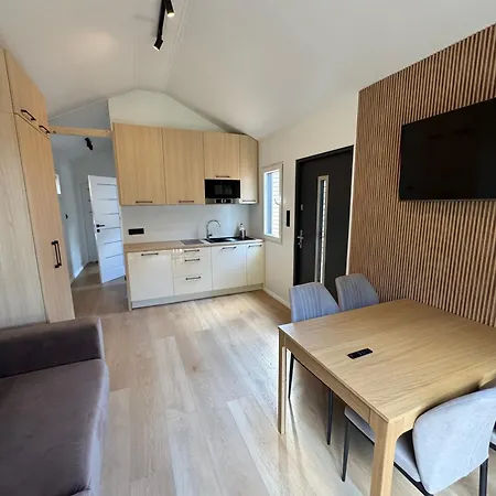 Wydmy Apartamenty I Domki Miedzywodzie *